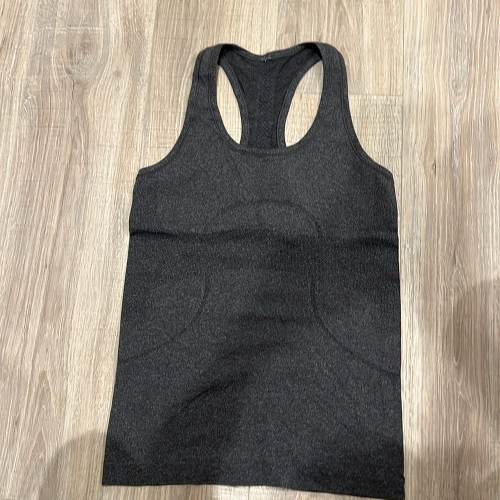 Lululemon razorback tank top
